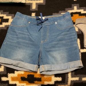 Shorts Size:M